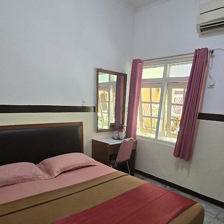 Hotel Tugu Asri Jakarta Exteriör bild