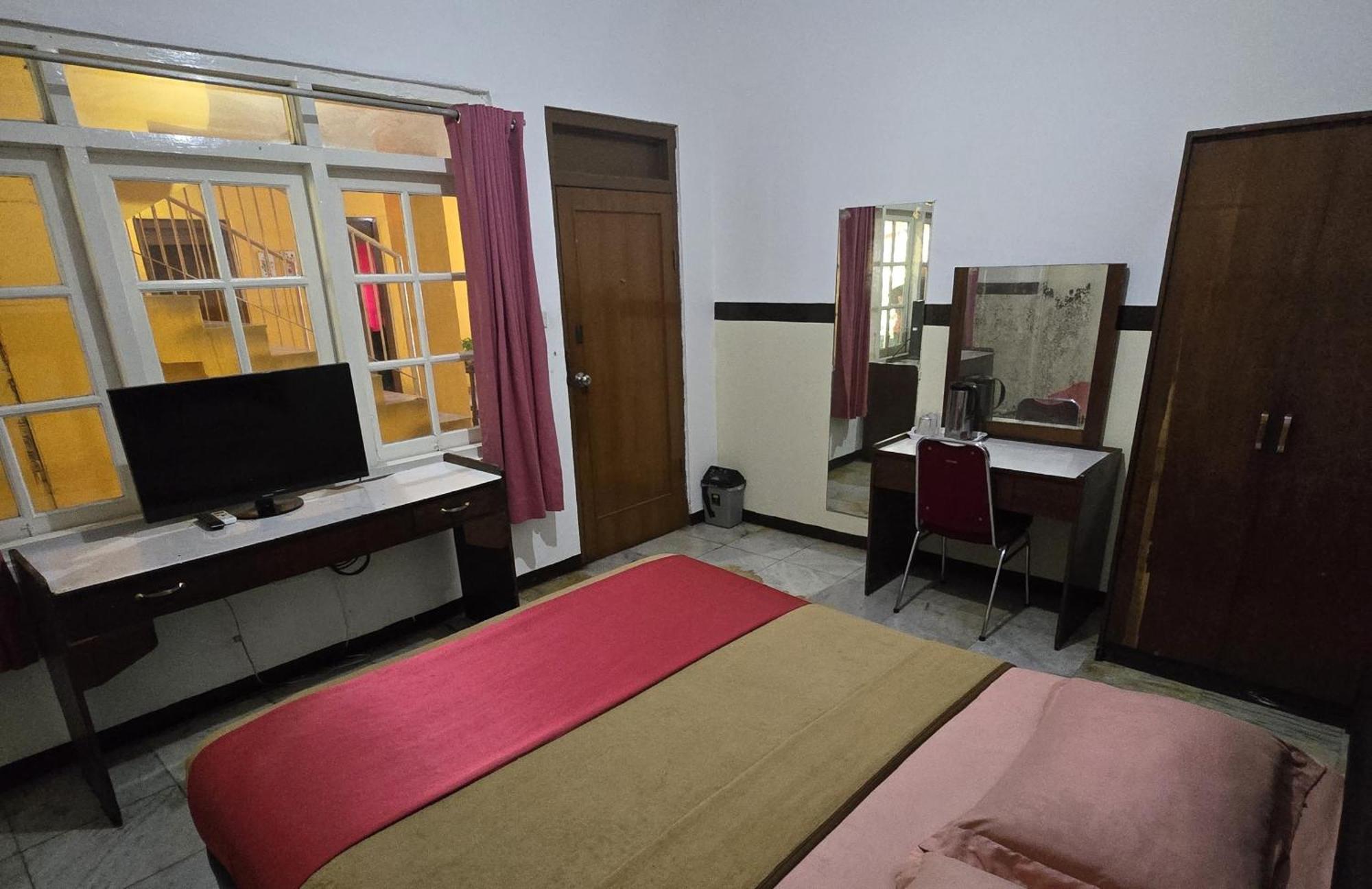 Hotel Tugu Asri Jakarta Exteriör bild