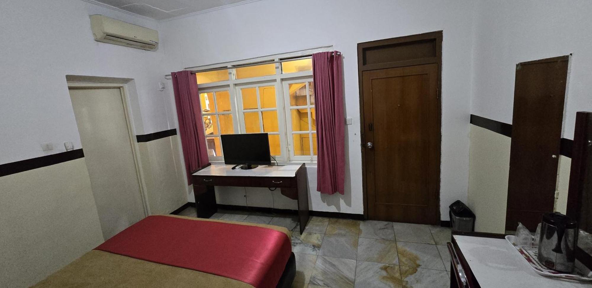 Hotel Tugu Asri Jakarta Exteriör bild