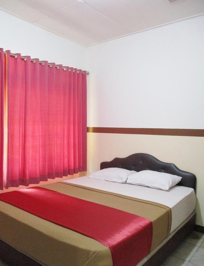 Hotel Tugu Asri Jakarta Exteriör bild